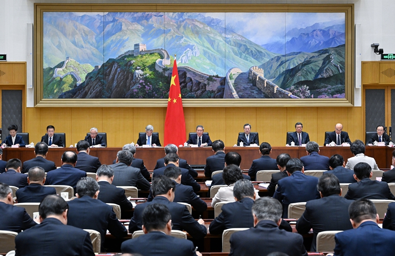 李强在国务院第三次廉政工作会议上强调坚决贯彻党中央关于全面从严治党的战略部署深入推进政府党风廉政建设和反腐败斗争丁薛祥主持 李希等出席「相关图片」
