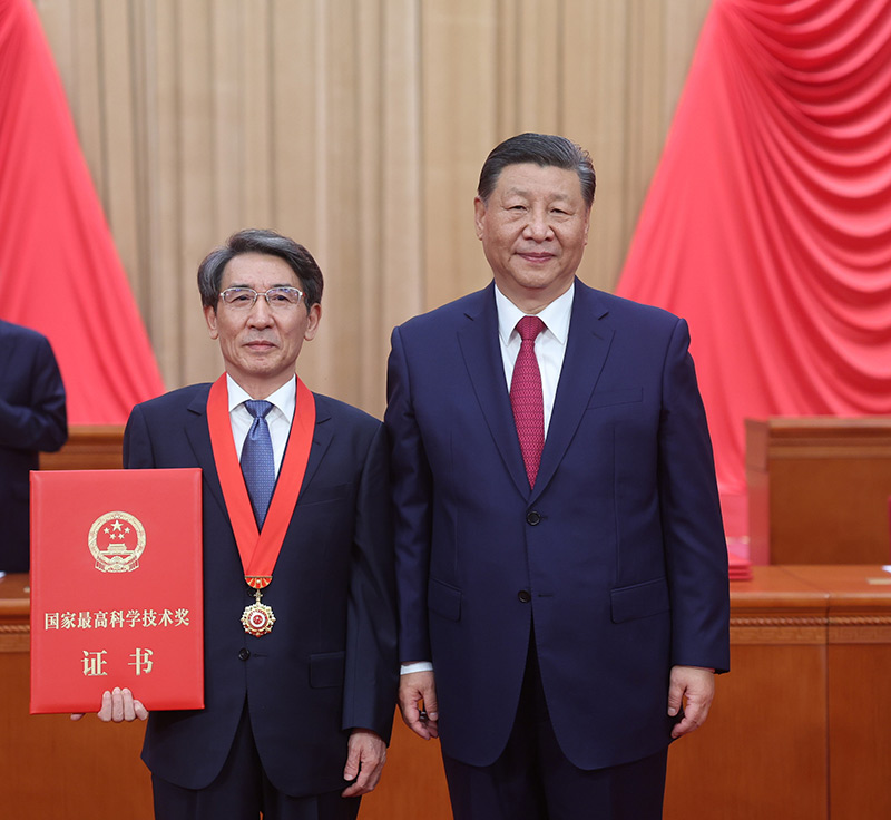 全国科技大会 国家科学技术奖励大会 两院院士大会在京召开习近平为国家最高科学技术奖获得者等颁奖并发表重要讲话「相关图片」