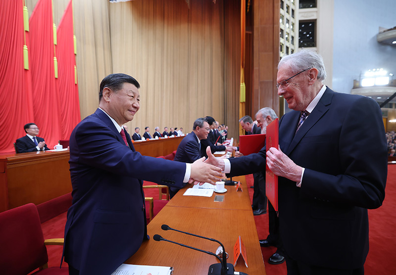 全国科技大会 国家科学技术奖励大会 两院院士大会在京召开习近平为国家最高科学技术奖获得者等颁奖并发表重要讲话「相关图片」