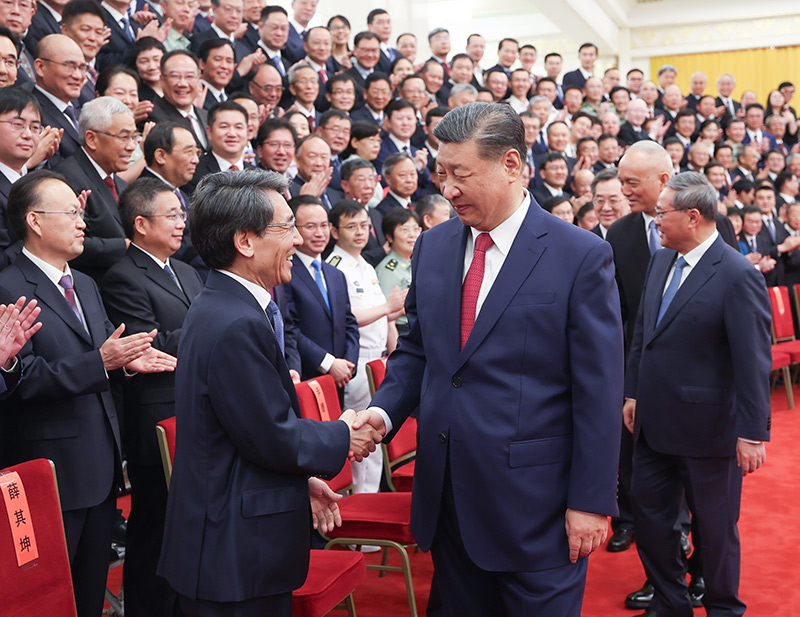 全国科技大会 国家科学技术奖励大会 两院院士大会在京召开习近平为国家最高科学技术奖获得者等颁奖并发表重要讲话「相关图片」
